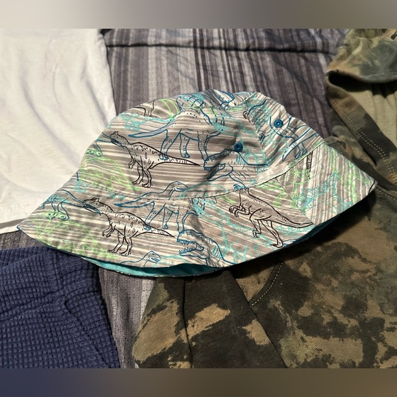 2T Lot - Picture 4 of 4